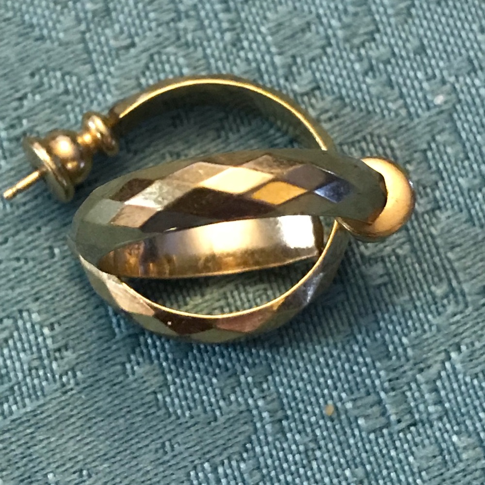 Earrings - Picture 2 of 3